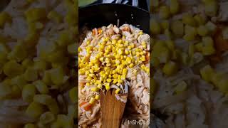 Makaron ryżowy z kurczakiem I warzywami music shots food recipe yummy dinner shorts fit [upl. by Acsot]