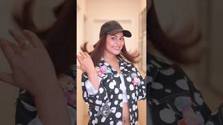 CANCER SURVIVOR HINA KHAN l shorts shortvideo [upl. by Kunin]