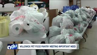 Willowick Pet Food Pantry gives away nearly 3000 pounds of food to owners in need [upl. by Kieger608]