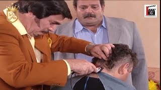 حلق لفنان مشهور ونزعلو شعرو وصار أشهر حلاق هههه ـ شوفو ياسر العظمة [upl. by Aronaele395]