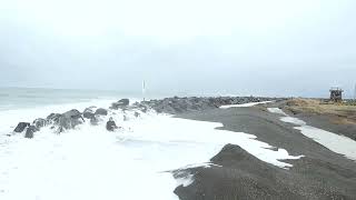 Knocked on my A by a wave at Westport Jetty shot by PacificNorthwestNaturalWonders 122823 [upl. by Nyrmak]