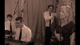 JE NE VEUX PAS TRAVAILLER Pink Martini cover [upl. by Strawn992]