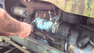 Fordson Major Simms spring wind up starter demo [upl. by Nuhsed]