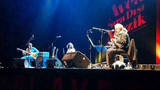 Mohsen Namjoo  Man Mast amp Narengi Khorassani  Live  Istanbul Concert 2015 [upl. by Essiralc]