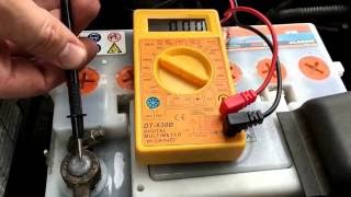 PKW Batterie Test mit Multimeter Startbatterie Autobatterie prüfen Volvo V70 Anleitung [upl. by Redlac]