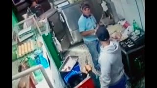 Le dispararon a quemarropa al tendero más querido del barrio Asunción en Bogotá  Noticias Caracol [upl. by Amerd]