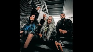 Butcher Babies  Wrong End Of The Knife Live Barba Negra [upl. by Rez]