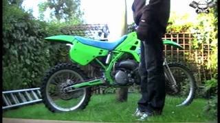 1990 KX250 Cold Start with bad Piston [upl. by Melisandra]