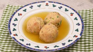 Canederli al brodo la ricetta originale trentina veloce da preparare [upl. by Zehcnas113]