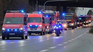 GROẞEINSATZ in OBERHAUSEN  DEICH droht zu BRECHEN  VIELE Einsatzfahrten der Feuerwehr amp Mehr [upl. by Sherurd]