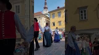 In Klagenfurt Kindervolkstanzgruppen singen tanzen und musizieren für den Frieden [upl. by Aniv]