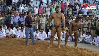 Joginder Delhi VS Birju Delhi Mathwar Jammu Kushti Dangal 22092017 [upl. by Terence151]