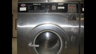 UniMac Unimat 35 UC35 MD2 Commercial Washer [upl. by Acinnad315]