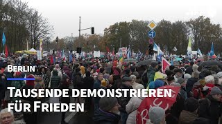 Tausende demonstrieren in Berlin für Frieden  AFP [upl. by Tirrag]