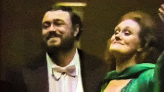 RARE La Traviata Libiamo ne lieti  Luciano Pavarotti amp Joan Sutherland  New York  1979 HD [upl. by Igal]