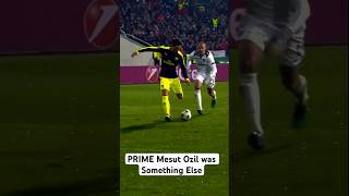 EPIC Goal by PRIME Mesut Ozil ⚽️😎 football sports mesutözil arsenal realmadrid goals fyp [upl. by Idnat]