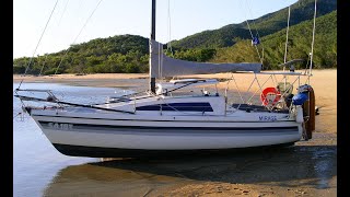 Sonata 7 TrailerSailer quotMiragequot Cruising in the Whitsundays [upl. by Sender336]