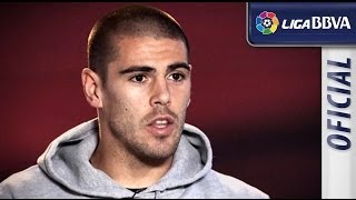 Entrevista  Interview Víctor Valdés  portero del FC Barcelona [upl. by Artaed]