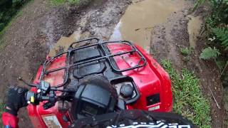 Quadriciclo honda fourtrax NOSSA AQUI TEM LAMA  me ajuda [upl. by Coniah]