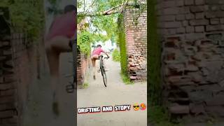 DRIFTING AND STOPY 🔥🥵 stunt bycycle bicycle bycicle cyclestunt shorts trending [upl. by Edgell]