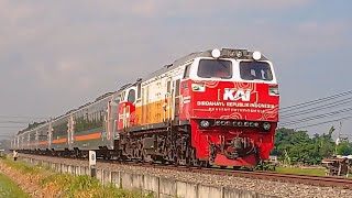 KOMPILASI KERETA API DI STASIUN BESAR KEDIRI [upl. by Ehtnax]