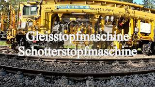 Bahnschienen Gleisbau Schottermaschine Verdichten Schienenbett NEU 05 2023 [upl. by Leseil]