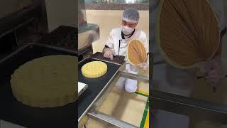 How Many Workers Are Slacking Off In The Mooncake Factory cake mooncake food [upl. by Ijuy]