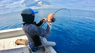 Mancing Jigging Di Laut 40Meter Isi nya Ikan Lezat Semua [upl. by Nirrad70]