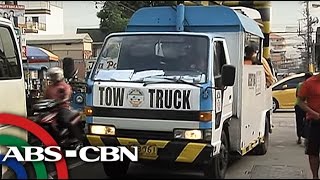 TV Patrol 25 sasakyan hinatak ng MMDA paalis ng Mabuhay Lanes [upl. by Auos637]