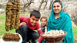 Gilgit Baltistan  Hunza Valley  Hunza Food  Kilao Gilgit  village cooking [upl. by Iliak]