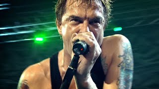 Die Toten Hosen  Madelaine aus Lüdenscheid Live in Düsseldorf [upl. by Fisuoy188]