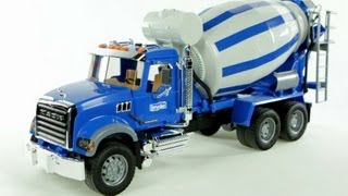 MACK Granite Cement Mixer Bruder 02814  Muffin Songs Toy Review [upl. by Elata]