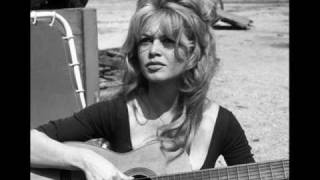 Brigitte Bardot  Ne me laisse pas laimer [upl. by Deane]