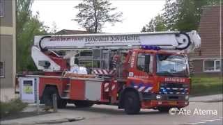 Uitruk brandweer Dokkum HW 024250 rukt met spoed uit naar een schoorsteenbrand in Nes D [upl. by Keg]