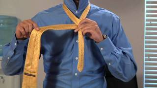 Comment réaliser un nœud de cravate Windsor  Tutoriel Mens Code [upl. by Guglielma]