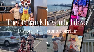 CLACTON ON SEA FAIR  Sea amp Sunset views  Holiday vlog  ♡ [upl. by Anide2]