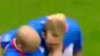 Fernando Ricksen silences the tims [upl. by Anirtruc514]