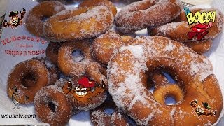 114  Fratiun ci vole lavvoati dolce di carnevale street food forma a ciambella buonissimo [upl. by Anaujik]