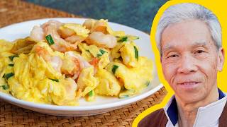 👨‍🍳 How a Chinese chef makes Scrambled Eggs 滑蛋蝦仁 [upl. by Nairrad]