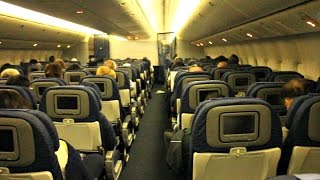 United Airlines Flight Experience UA896 Singapore to Hong Kong [upl. by Nahamas]