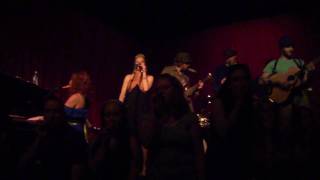 Nina Storey band and audience Kazoo orchestra quotRosiequot Hotel Cafe 31710 Full HD Stereo [upl. by Wilhelmine]