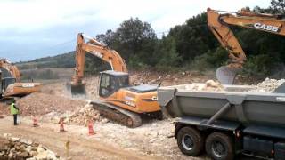 Chargement dun camion avec deux pelles entreprise Accabat Lopez [upl. by Ahsiekam]