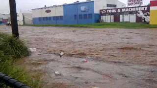 Toowoomba floods 2011 [upl. by Eatnod]