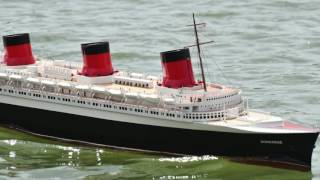 MODELISME NAVAL  MAQUETTES de BATEAUX  Paquebot NORMANDIE  Ocean Liner SS NORMANDIE [upl. by Ahsenwahs735]