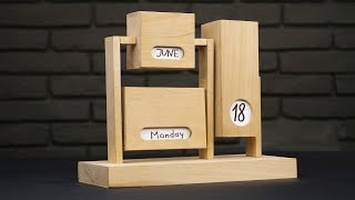 DIY Endless Calendar from Wood [upl. by Yeta286]