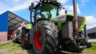 Bemesten met Claas Xerion en Claas Axion 810 LBGeertsema [upl. by Ahtnams]