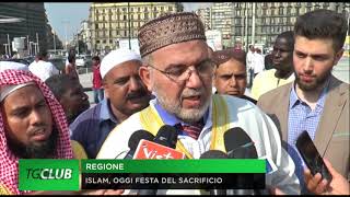 Napoli musulmani in preghiera per la Festa del Sacrificio [upl. by Whiteley]