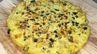 FRITTATA DI PEPERONI ZUCCHINE E CIPOLLE [upl. by Troxell]