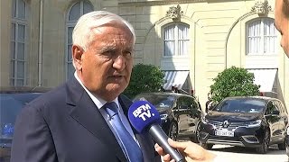 Raffarin la démission de Macron est quotun problème supplémentaire pour notre économiequot [upl. by Stilla560]