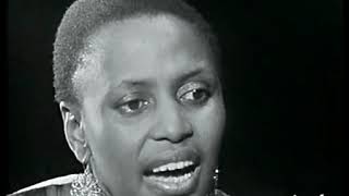 Miriam Makeba speaks African click language sings Baxabene Oxamu [upl. by Karwan]